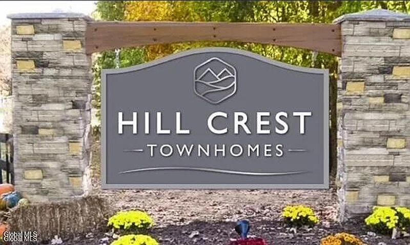 3rd image of 24 Hill Crest Lane UNIT 7