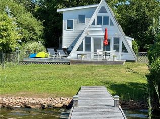 107 Wild Goose Rd, South Kingstown, RI 02879