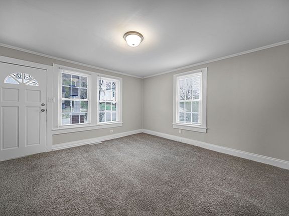 4th image of 307 Rice St