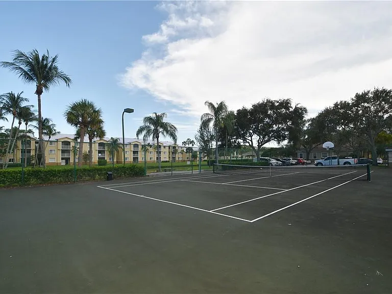 2640 S University Dr #319 — Photo 17