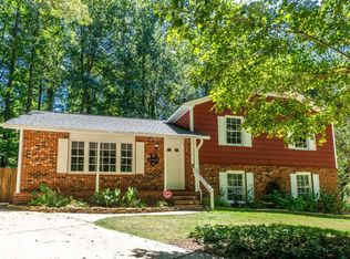 1546 Dirkson Ct, Cary, NC 27511