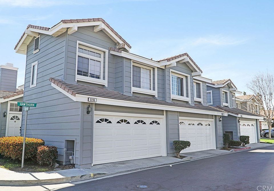1st image of 2292 Hawthorne Pl