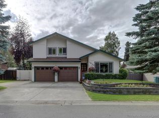 1020 Fairwood Dr, Anchorage, AK 99518