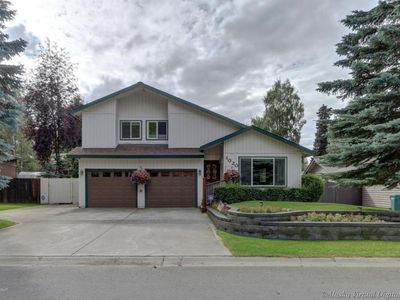 1020 Fairwood Dr, Anchorage, AK, 99518
