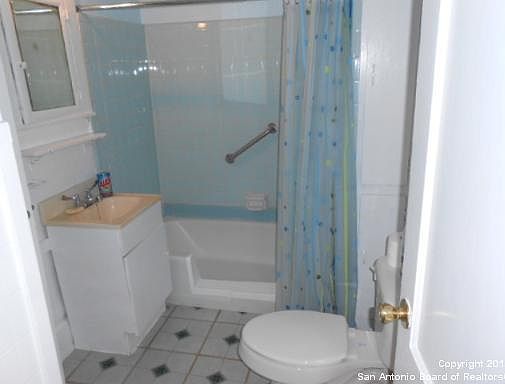 5th image of 310 N Calaveras St
