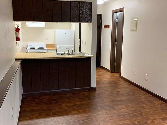 4th image of 1336 W 23rd Ave #105