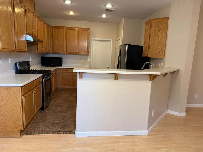 1358 Grass Creek Ave #1 — Photo 6