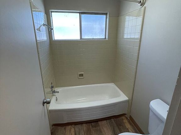 3rd image of 1818 H St #13