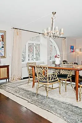 Sold by Metropolitan Property Group | media 3
