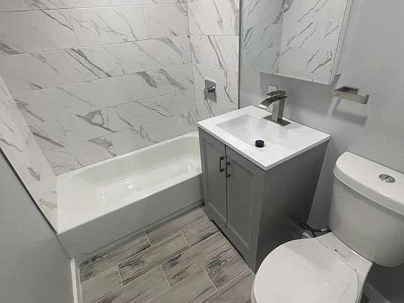2nd image of 32 S Wycombe Ave #33