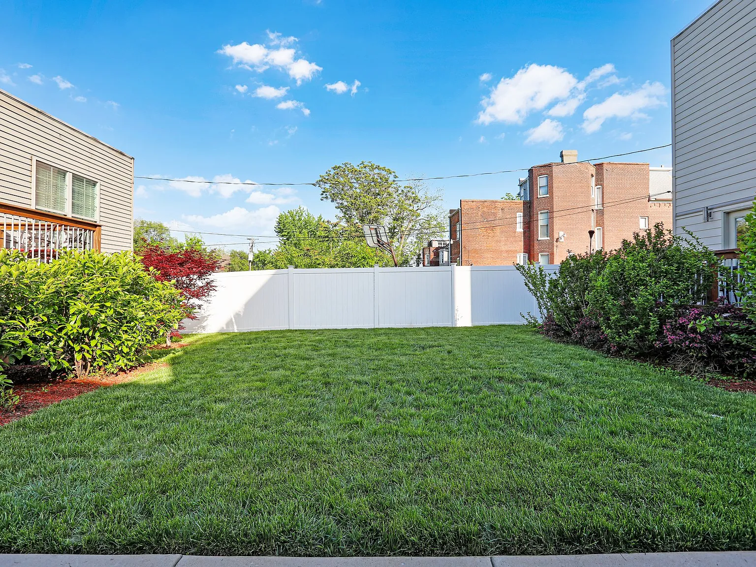 1 bed, 1000 sqft, $1,200 — Photo 2