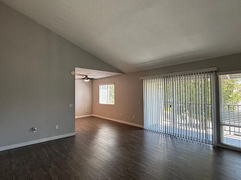 West Fifth Apartments — Photo 146
