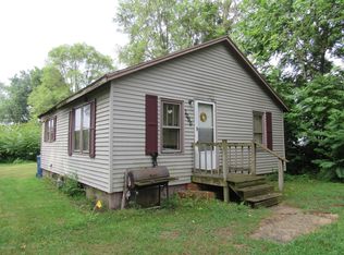 2090 Hatch St, Benton Harbor, MI