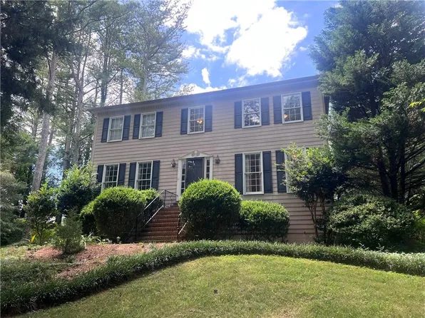3125 Dogwood Valley Ct NE, Marietta, GA 30068