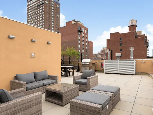 337 East 62nd Street image 11 of 12