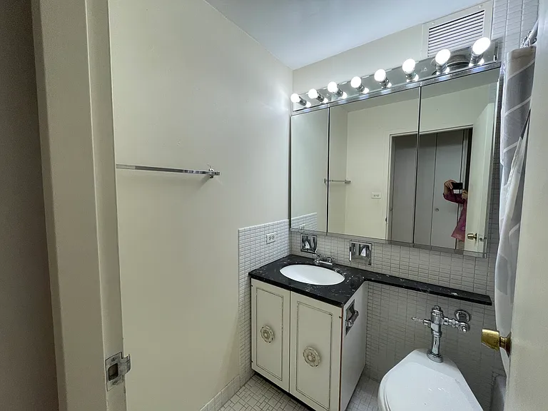 777 N Michigan Ave #904 — Photo 24