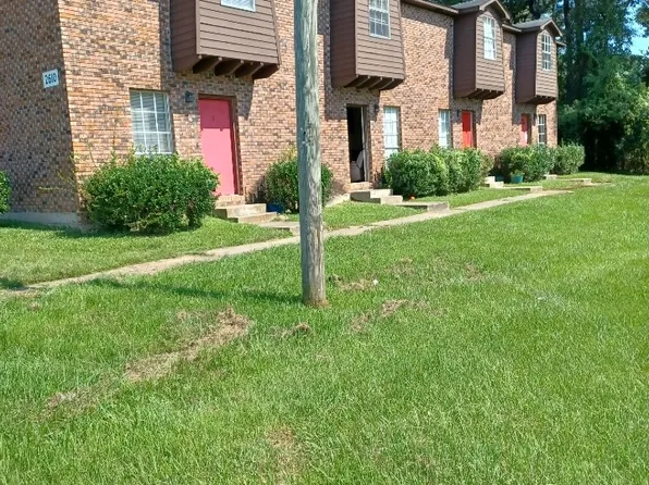 2610 McLelland St APT 1, Hattiesburg, MS 39401