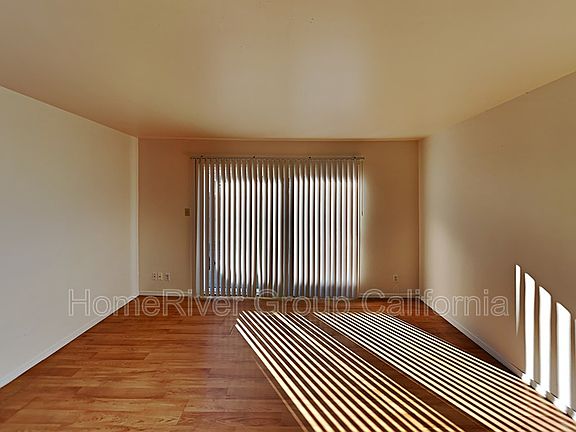 2nd image of 1116 Evelyn Ln APT C