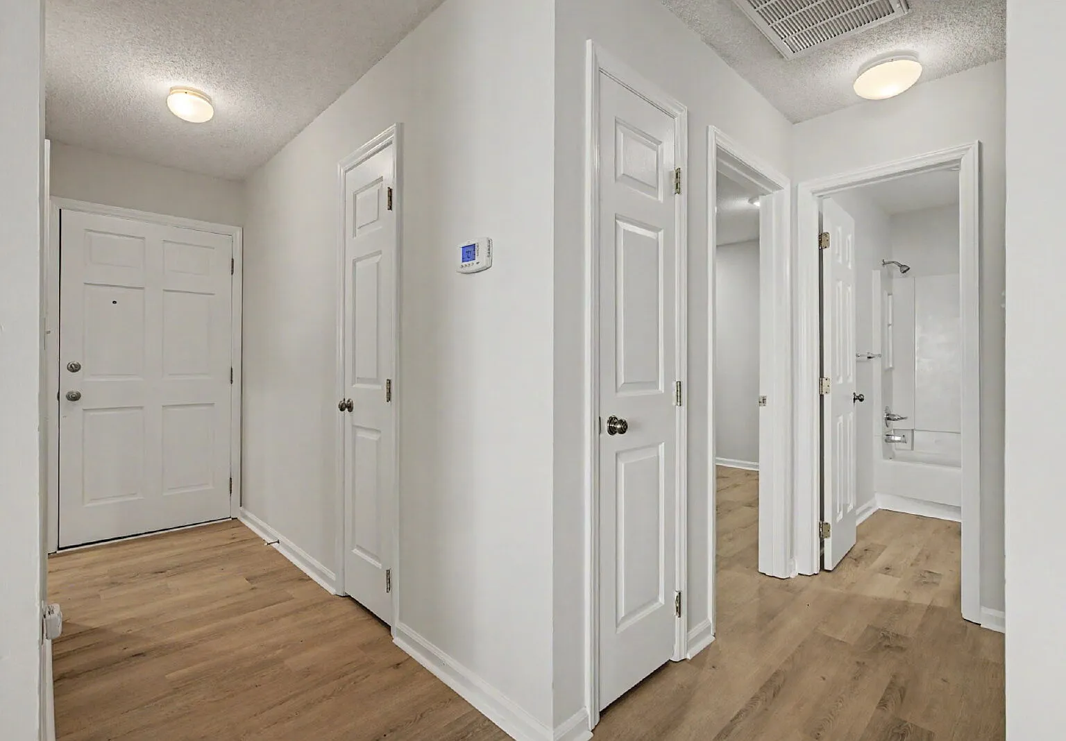 2 bed, 2.0 bath, 1150 sqft, $1,700 — Photo 3