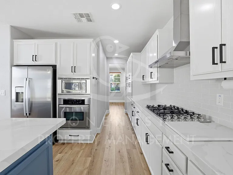 2127 Ranch View Dr — Photo 24