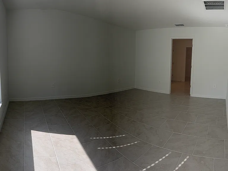 20207 Benton Ave — Photo 10