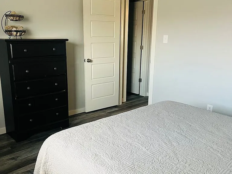 Willow Wood Apartments — Photo 8