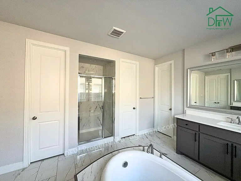 501 Upper Falls Ln — Photo 12