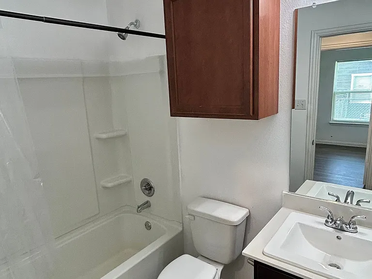 1103 Attas Ave #B — Photo 4