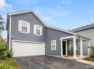 1750 Hickory Park Ln, Aurora, IL 60504