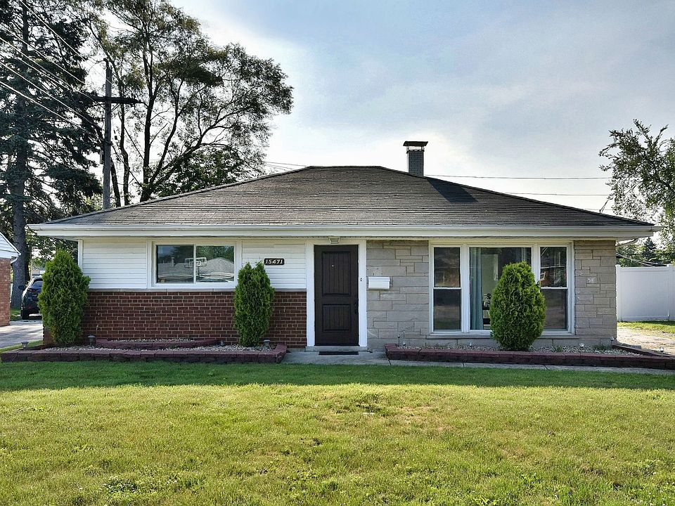 1st image of 15471 Rose Dr