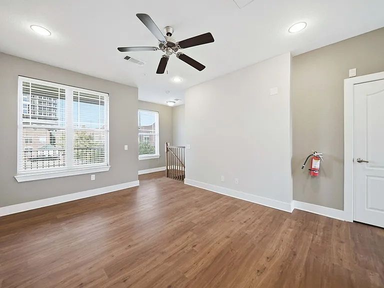 Northgate Proper — Photo 52