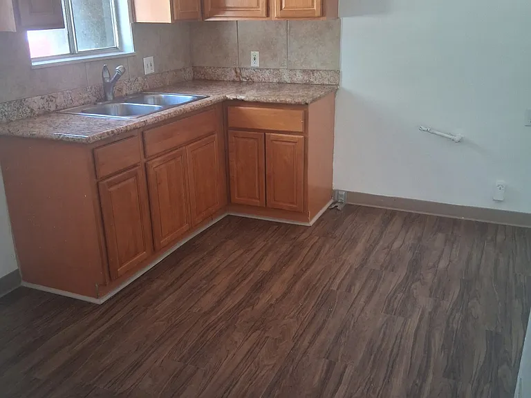 774 N Sunset Ave #774 — Photo 1