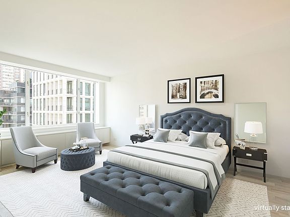 4th image of 30 W 61st St APT 24D