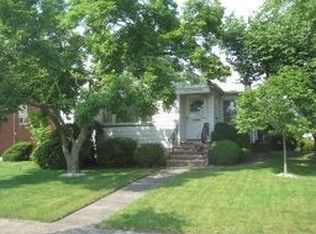 1102 Orchard Ter, Linden, NJ 07036