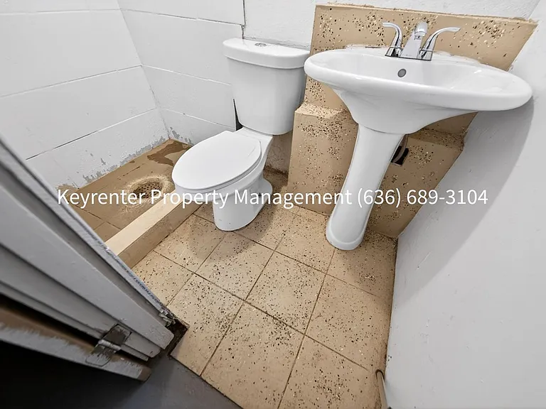5936 Theodore Ave — Photo 22