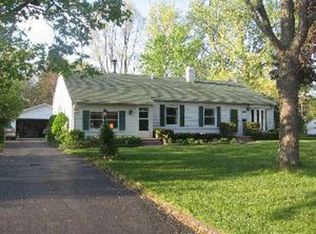 3000 Forest Glen Pkwy, Woodridge, IL