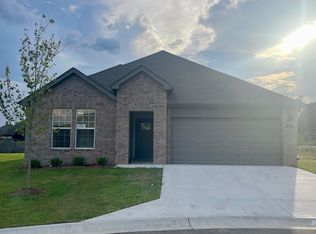 211 Mikah Dr, Maumelle, AR 72113