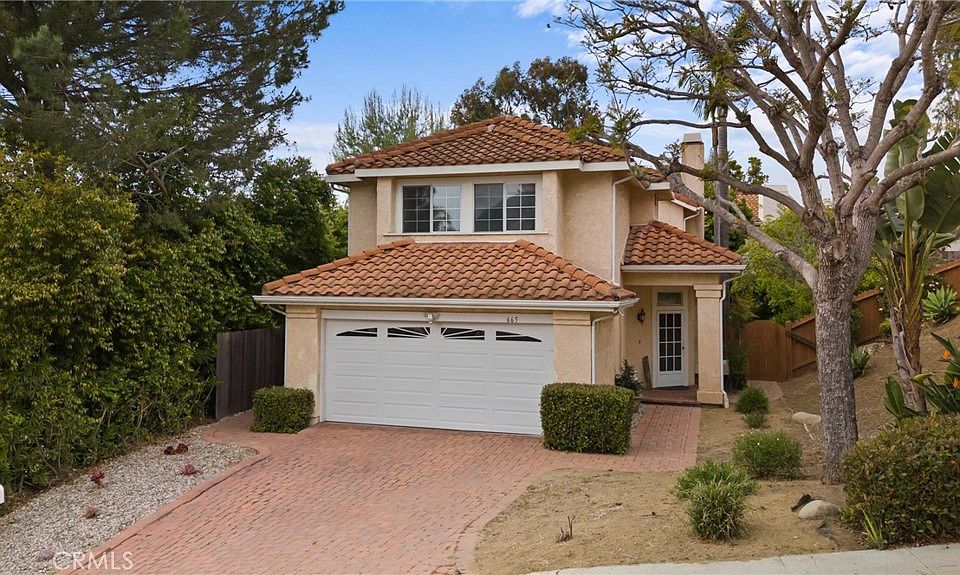 1st image of 665 Chinook Dr