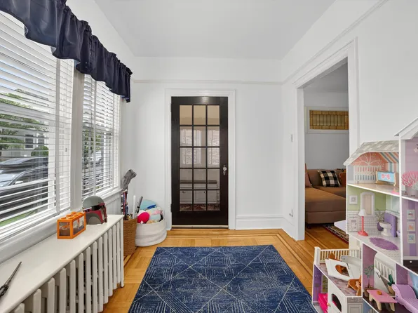 131 East 238th Street image 3 of 37