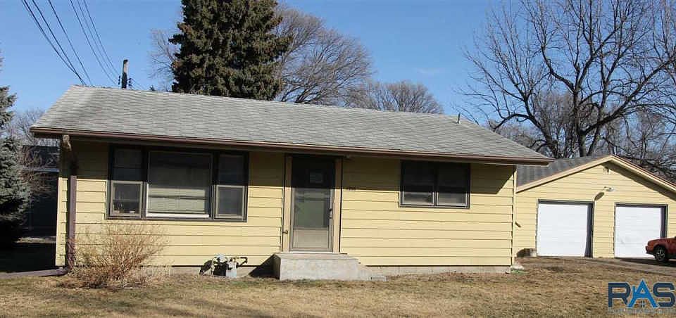 1st image of 3208 N Lewis Ave