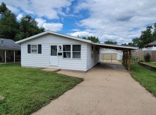 1507 Henry St, Pekin, IL