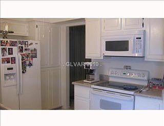 3rd image of 3087 Cadbury Dr