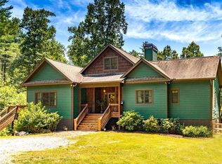 224 Hillside Rd, Penrose, NC 28766