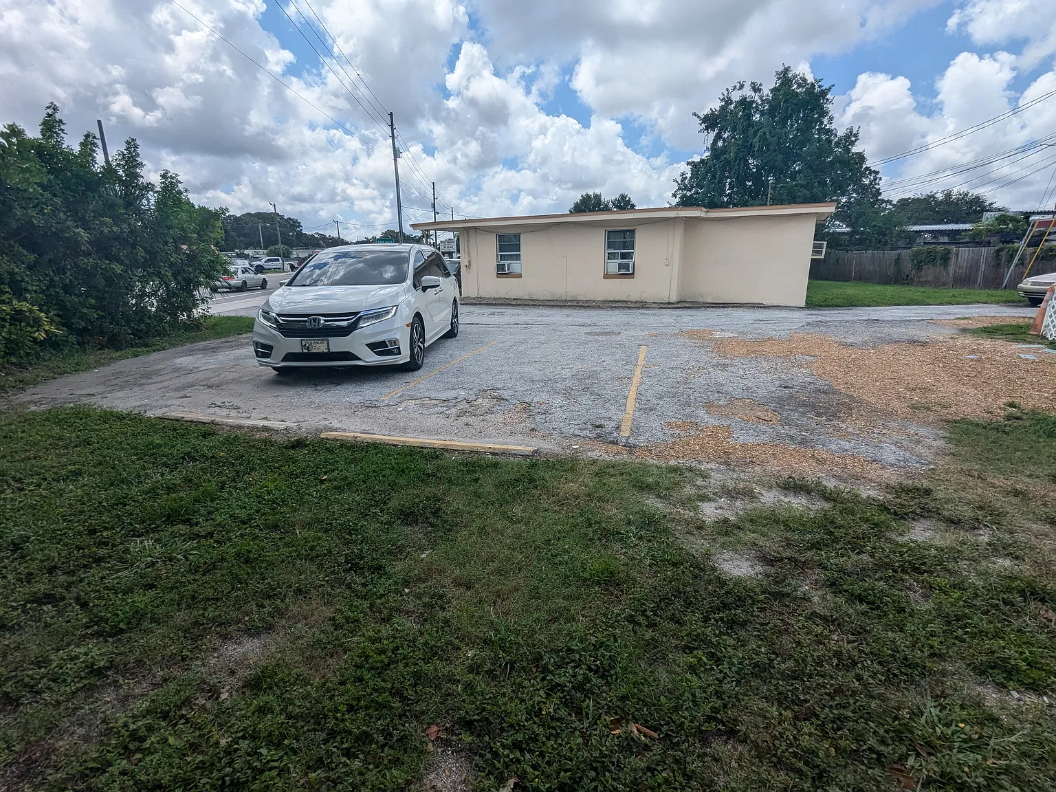 6380 Haines Rd N — Photo 3
