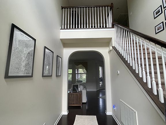 2nd image of 312 Whitman Ct