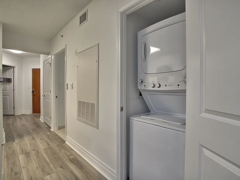 915 E St NW #509 — Photo 5