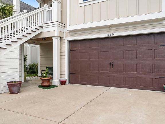 4th image of 350 Harbour View Dr.