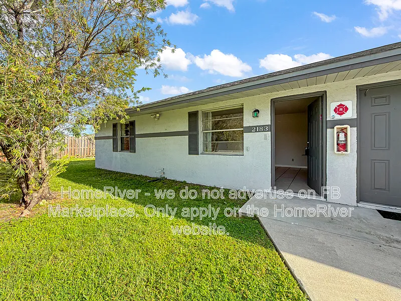 2 bed, 1.0 bath, 800 sqft, $1,380 — Photo 2
