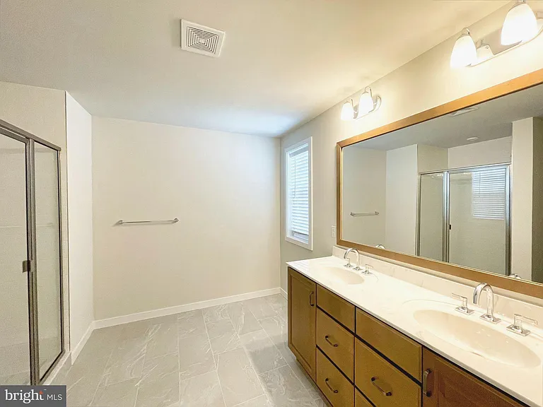 224 Lilac St — Photo 22