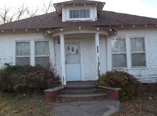 204 S 5th St, Paris, AR 72855